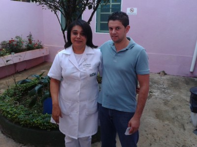 EVA DE LIMA RIBEIRO (CHEFE DE ENFERMAGEM DA CASA DE CARIDADE SANTA TEREZA) E TIAGO CORREIA (AGENTE PENITENCIÁRIO) RESPONSÁVEL PELO PROJETO CULTIVAR.